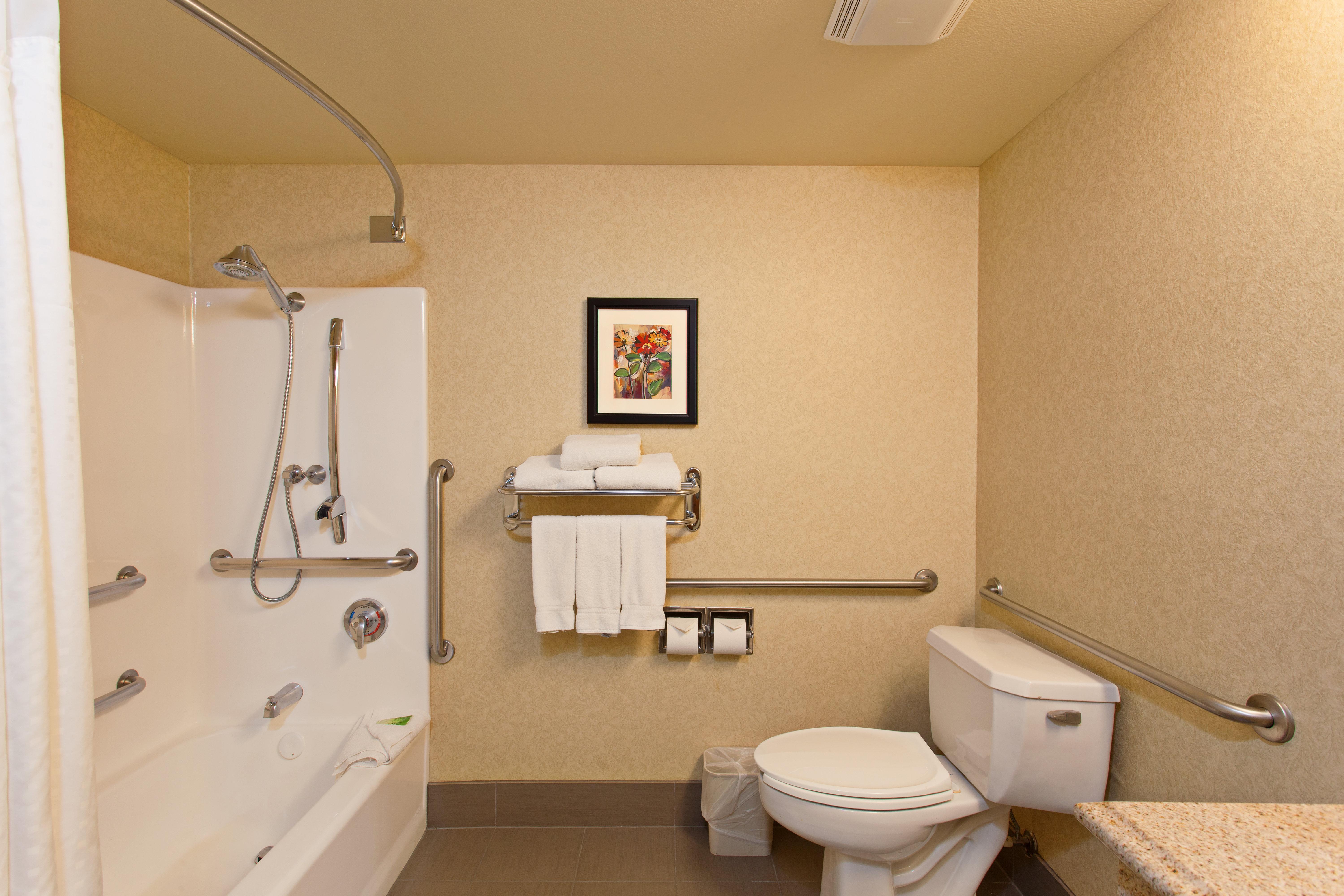 Holiday Inn Express Temecula By Ihg Exterior photo