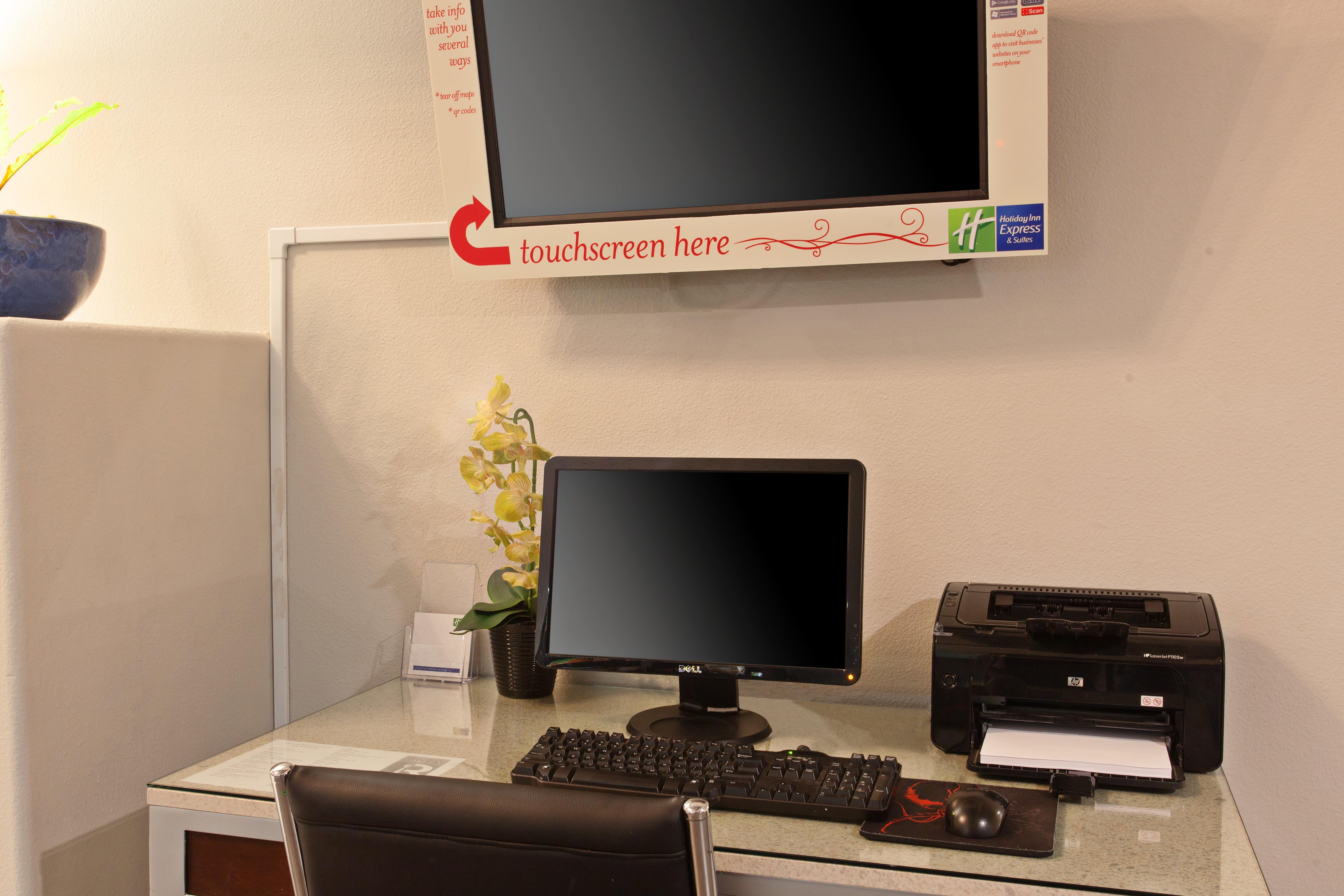 Holiday Inn Express Temecula By Ihg Exterior photo