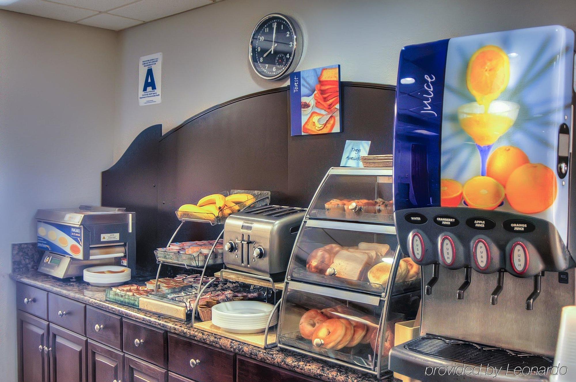 Holiday Inn Express Temecula By Ihg Restaurant photo